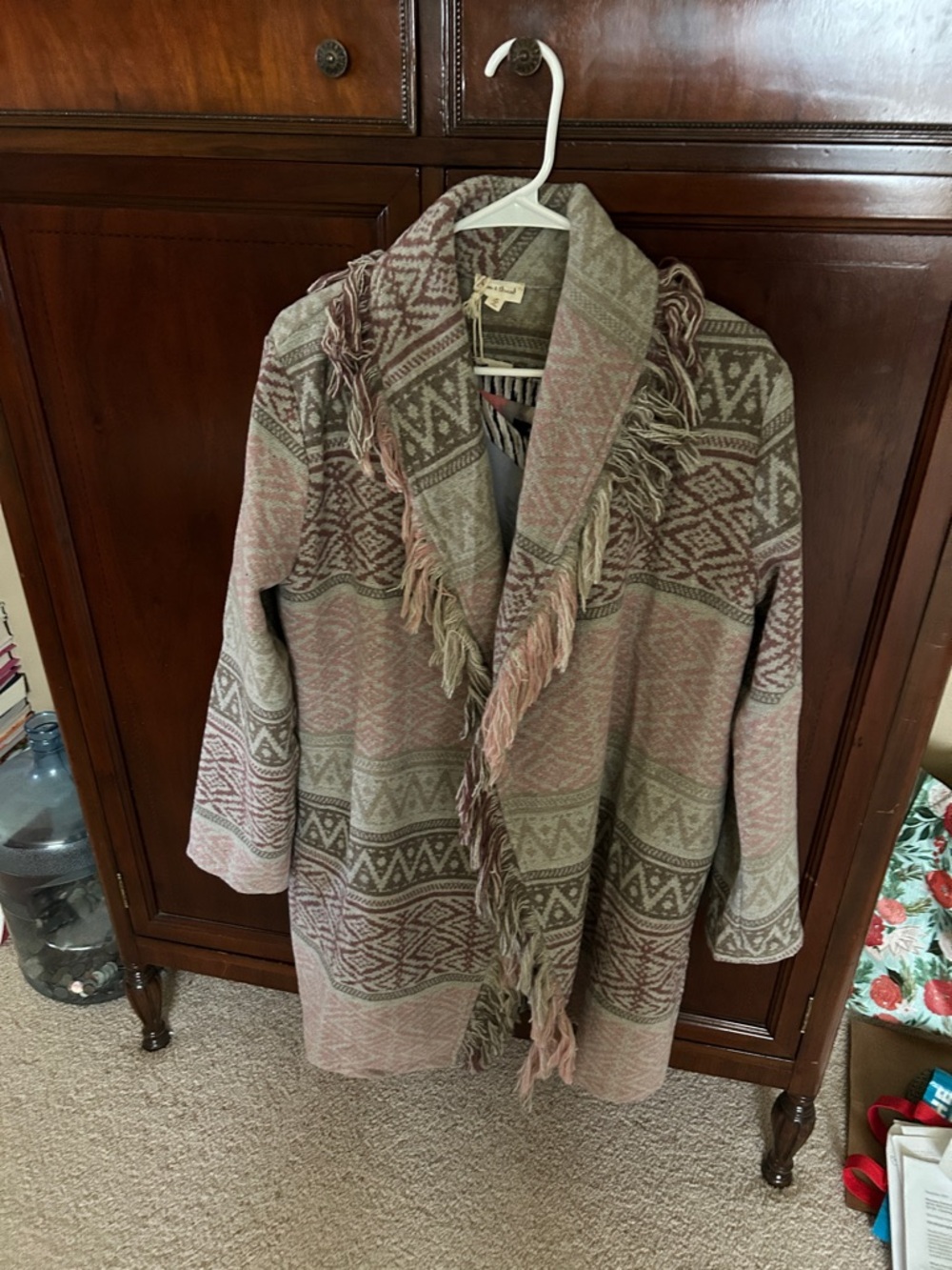 Cozy Fringe Open jacket  in Dusty Pink and Cream